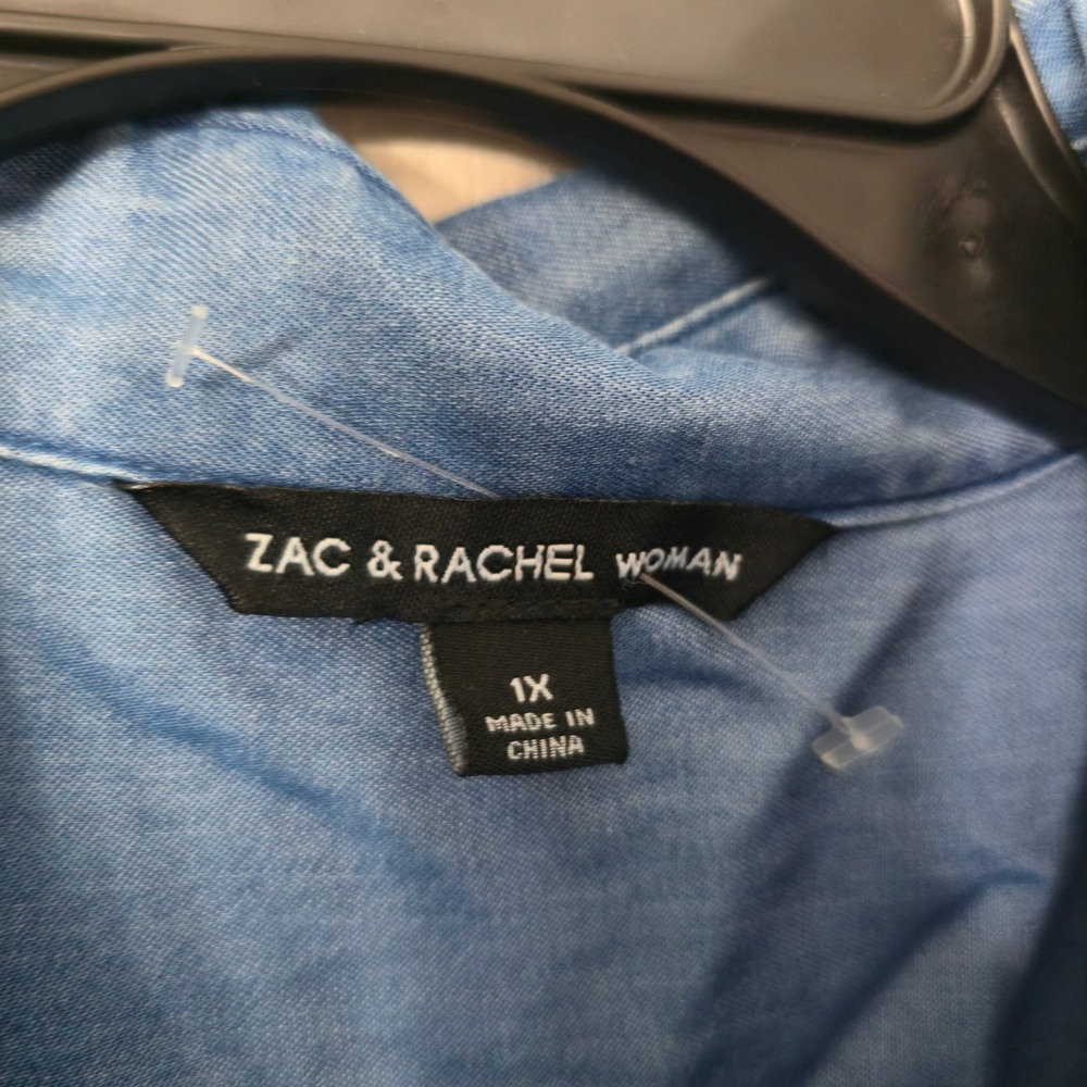 Zac & Rachel Woman Blue Chambray Handkerchief Hem Button Down Tunic Top 1X - Picture 3 of 8